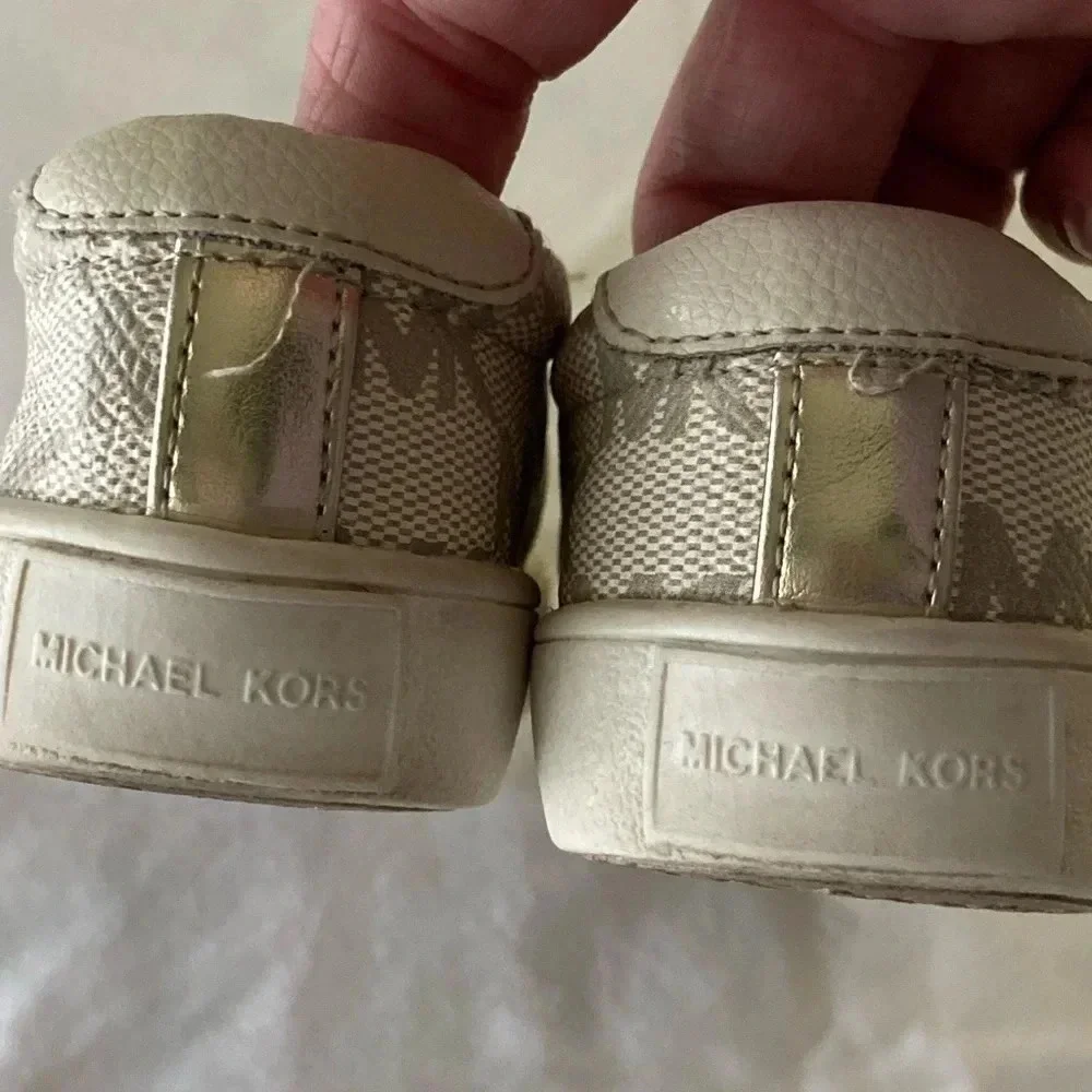 💛 Baby Girl Michael KORS Gold Signature Logo Sneaker Sz 5 Infant toddler